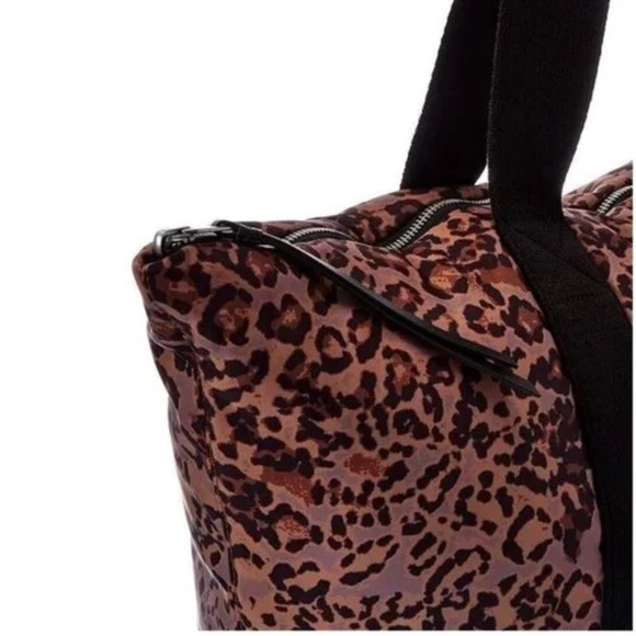 NWT AllSaints Sly East/West Reversible Large Tote in Halftone Mauve Leop… - Picture 5 of 6